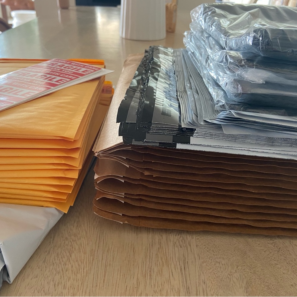 Misc poly mailers & padded mailers